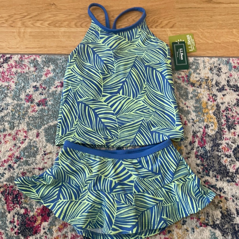 Llbean swim sz 5